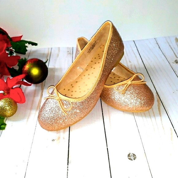 Girl's Cat and Jack Gold Glittery Ballet Flats - Picture 6 of 11